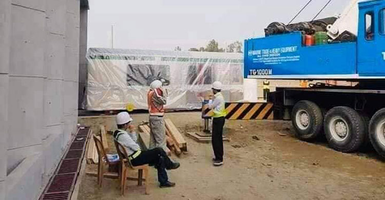 Metrorail's first coach reaches Dhaka 